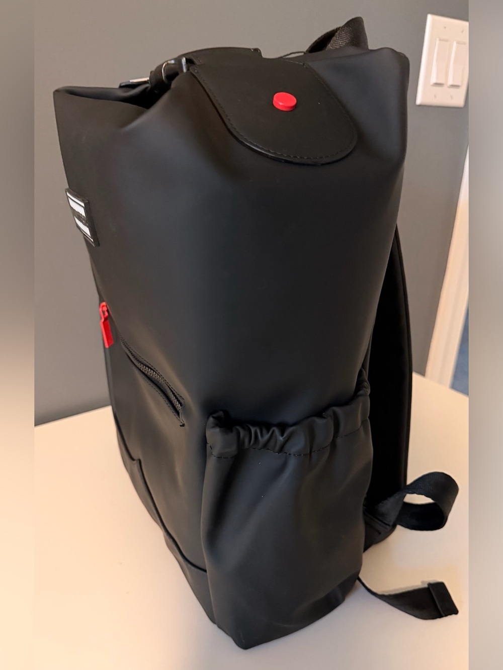 NWT - Hunter Black Top Clip Backpack - Water Resistant - Picture 8 of 11